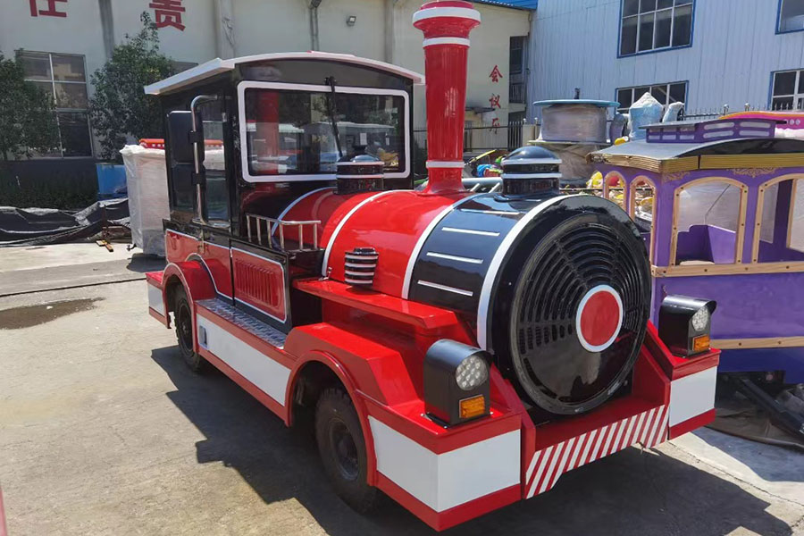 Tren grande sin rieles